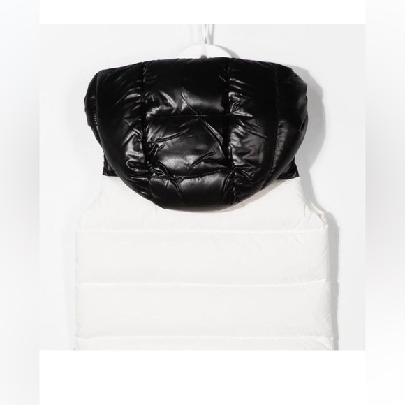 Toddler Moncler vest - Picture 3 of 5